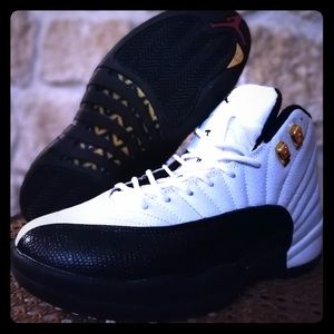 Jordan 12 Retro Taxi (2013)